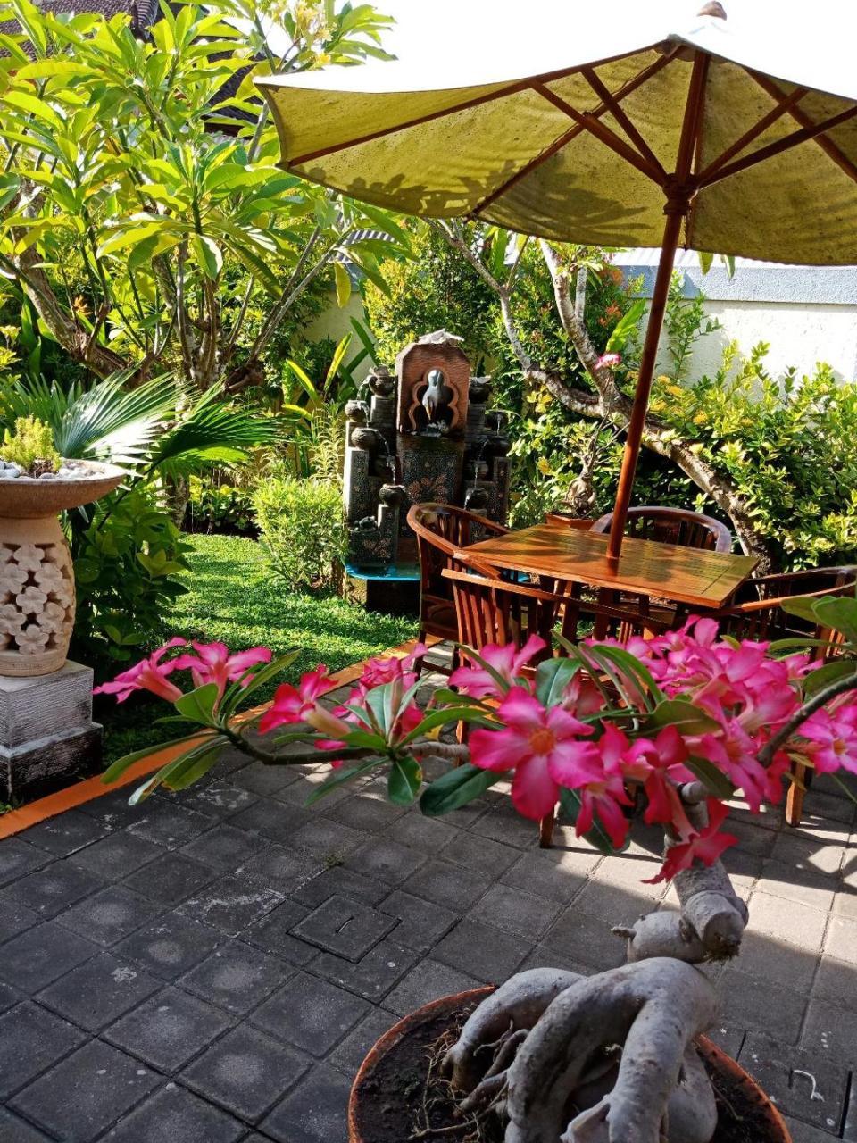 Frangipani Homestay Nusa Dua  Kültér fotó